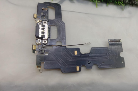 iphone 7 plus charging patta