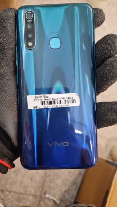 Vivo Z1 pro sonic blue